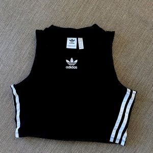Adidas Croptop✨